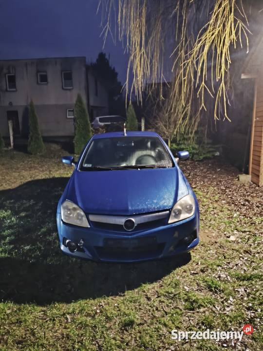 Opel tigra na części 14 2004r Rok produkcji 2004 Tigra pomorskie Zblewo