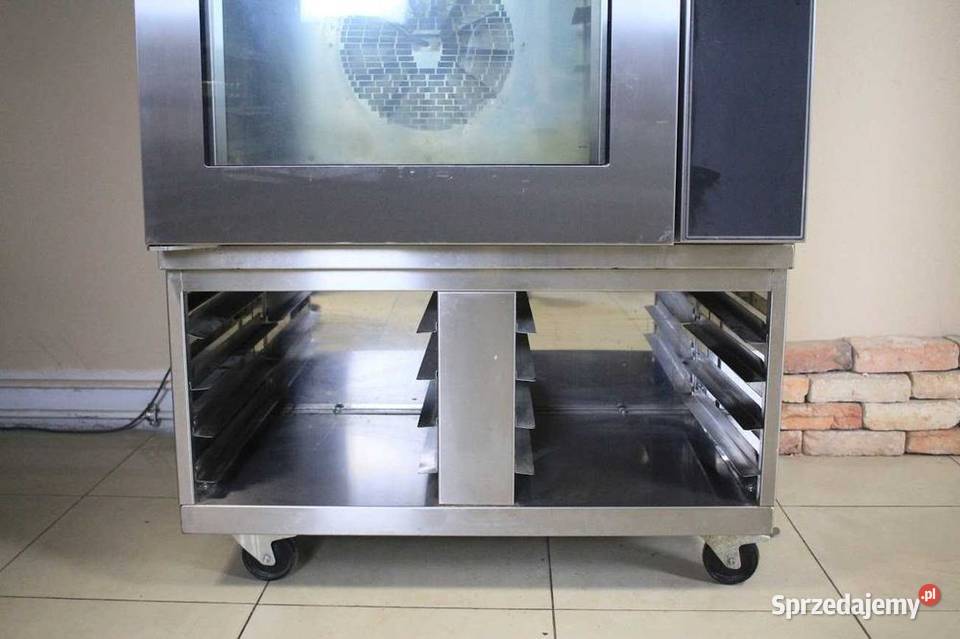 Piec konwekcyjny MONO 10 poziomów z myciem Góra