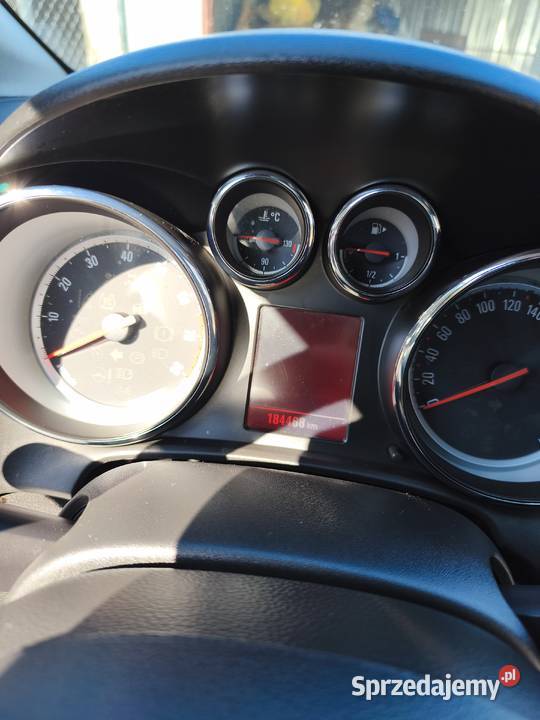 Sprzedam Opel Astra j sedan Astra Chełm