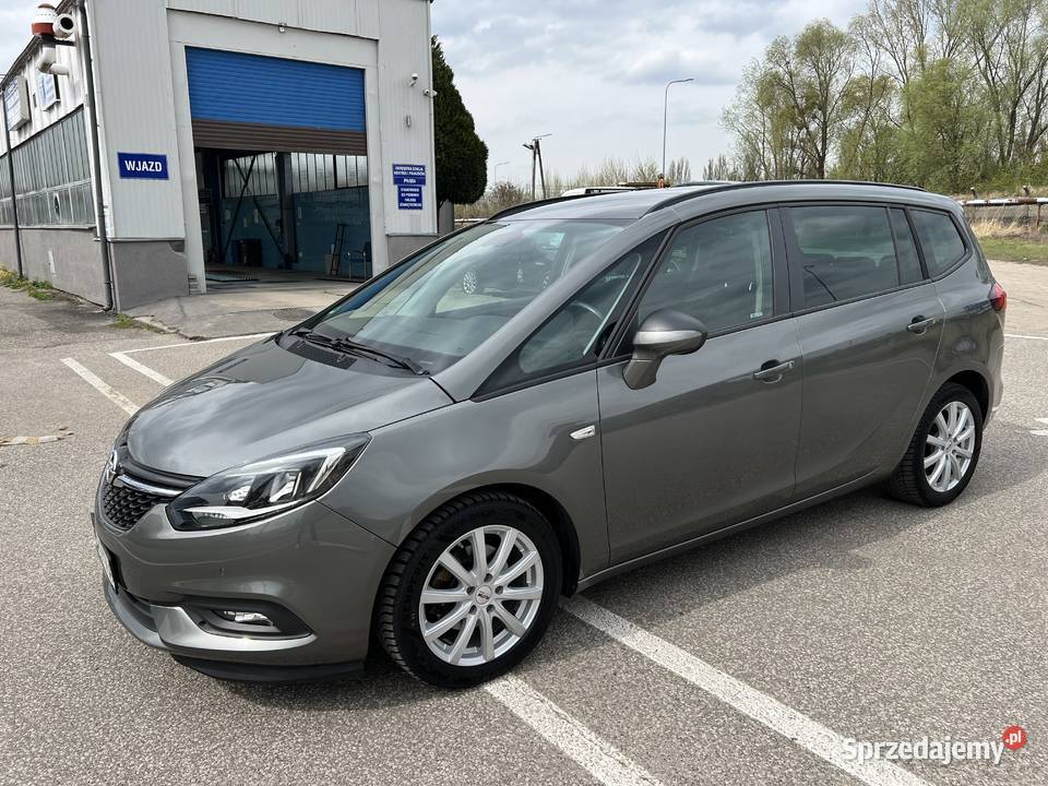 Opel Zafira 14 BENZYNA Klimatronik Tempomat 140KM wielkopolskie Konin