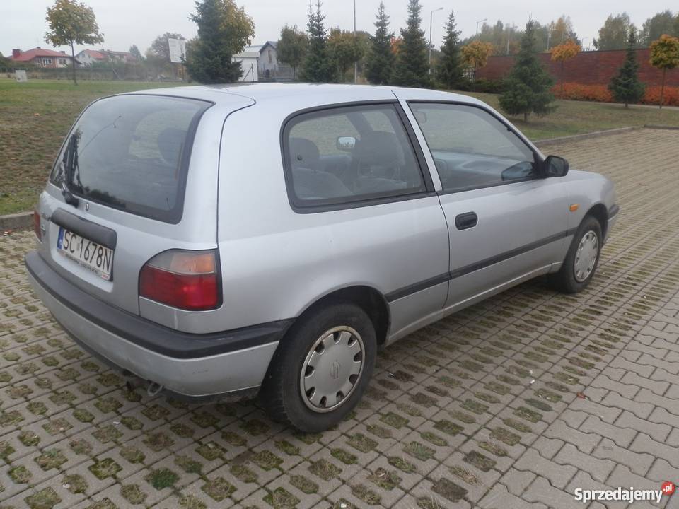 Nissan Sunny N14 14 LX światła przeciwmgłowe Częstochowa