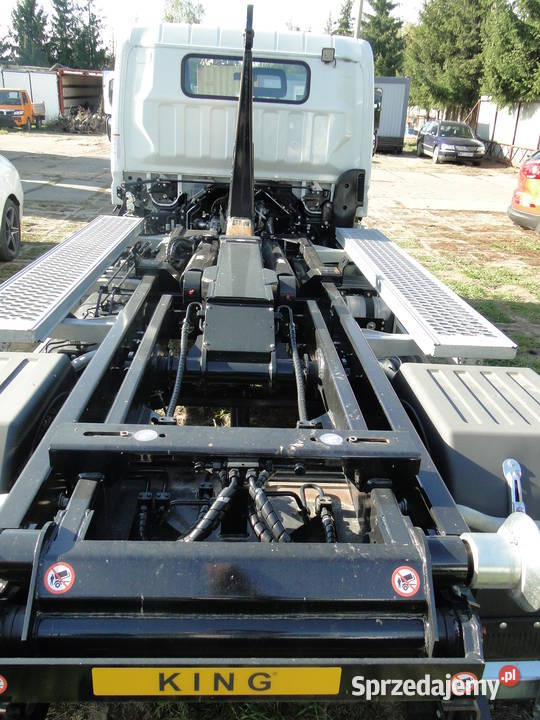 Hakowiec Mitsubishi Fuso Canter Stasi Las