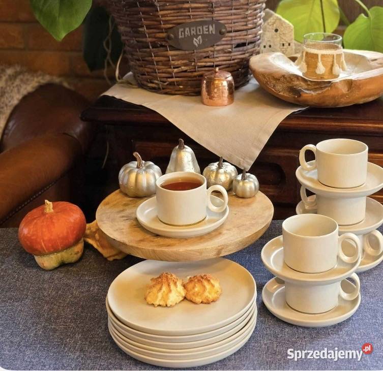 99 Talerze z kubkami 18 elementów białe Zabrze