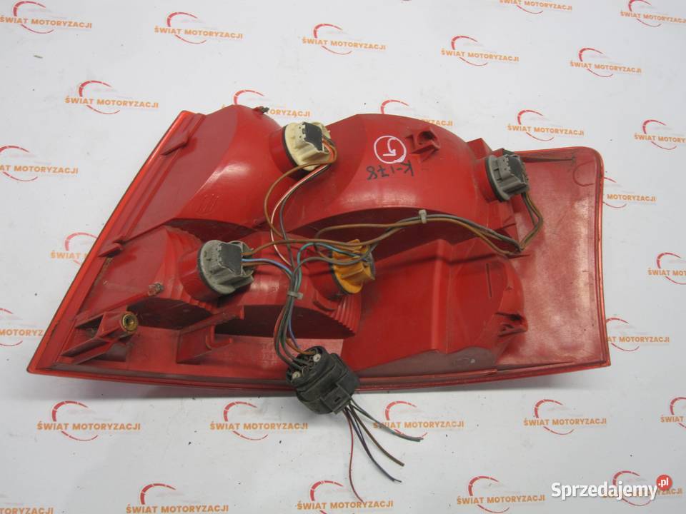 AUDI A4 B6 II 03r lampa lewa tył 157673 Kielce