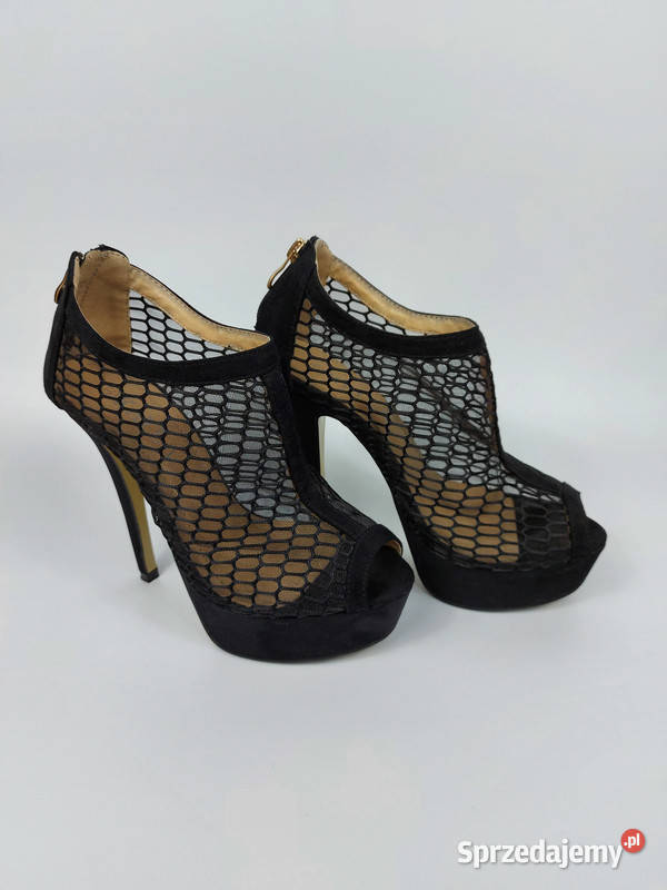 Damskie czarne szpilki zamszowe na platformie z Sandały i klapki Złoczew sprzedam
