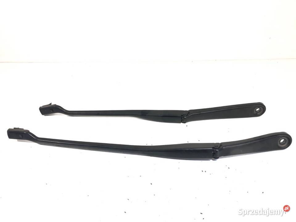 RAMIĘ WYCIERACZKI KOMPLET PRZÓD BMW G30 osobowe podkarpackie