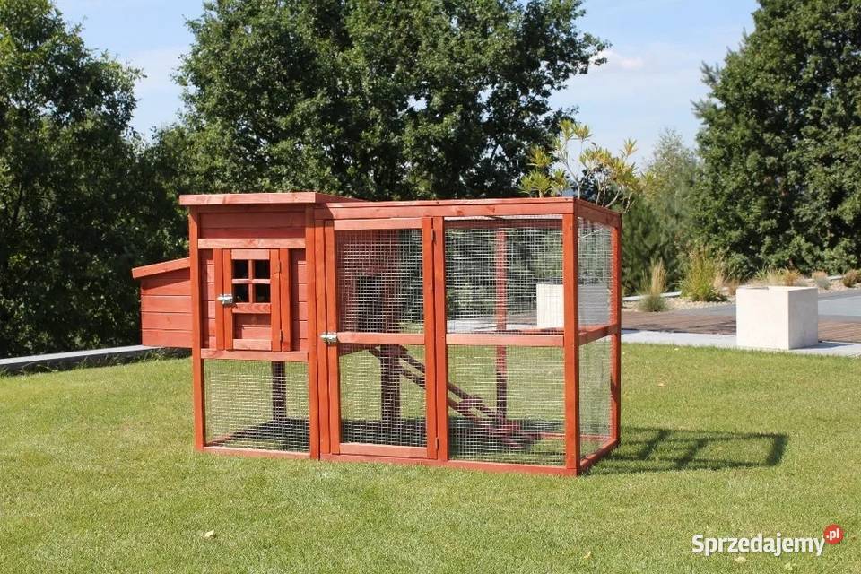 Kurnik kur NICO z wolierą brązowy Trzemeśnia