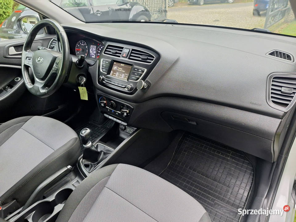 Hyundai i20 12 LEVEL 2 II 20142020 gniazdo AUX Siewierz