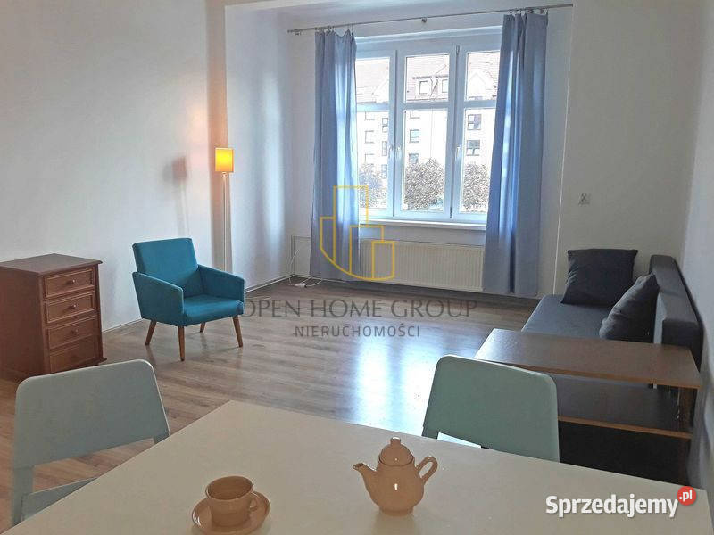 62 m 2 duże pokoje 1 piętro balkon Śródmieście Wrocław