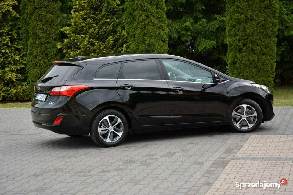 Hyundai i30 Lift Duża Navi Kamera Klimatronic aluminiowe felgi Ostrów Mazowiecka sprzedam