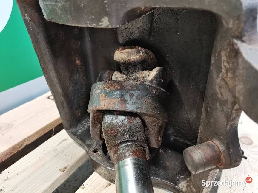 Massey Ferguson 3090 Reduktor przód Wilkowo