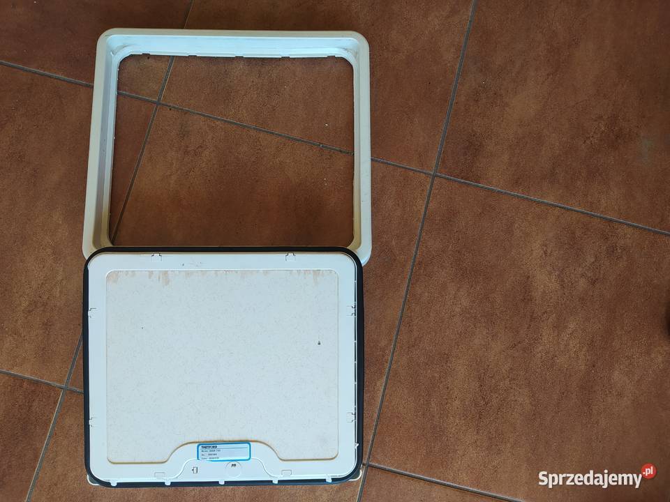 przyczepa kempingowa hobby schowek rewizyjny Kempingowe Pszczyna