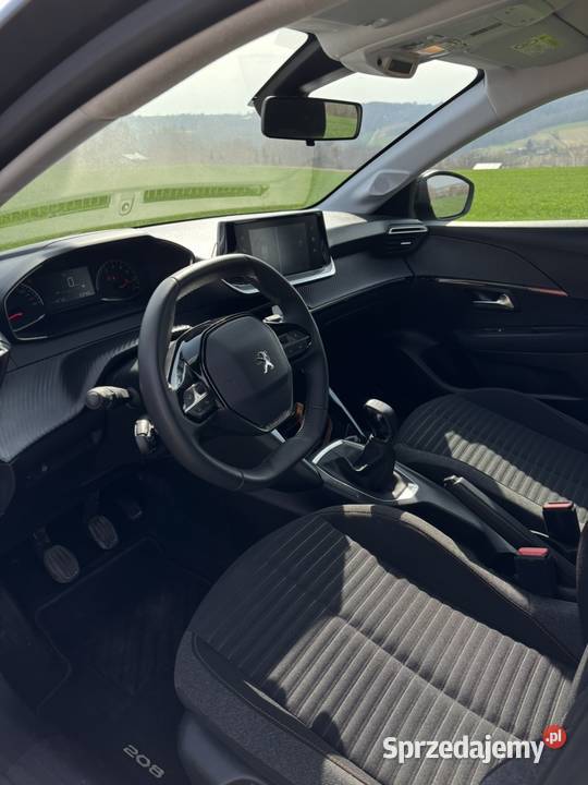 Peugeot 208 2023 75 benzyna stan idealny benzyna Rzeszów