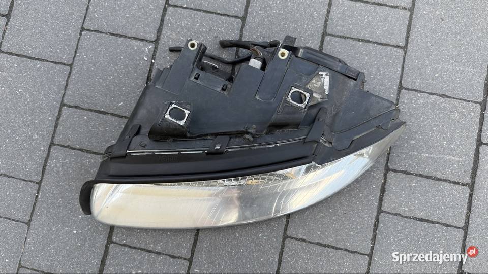 Lampa lewa przód Audi a4 B6 reflektor lewy Radom