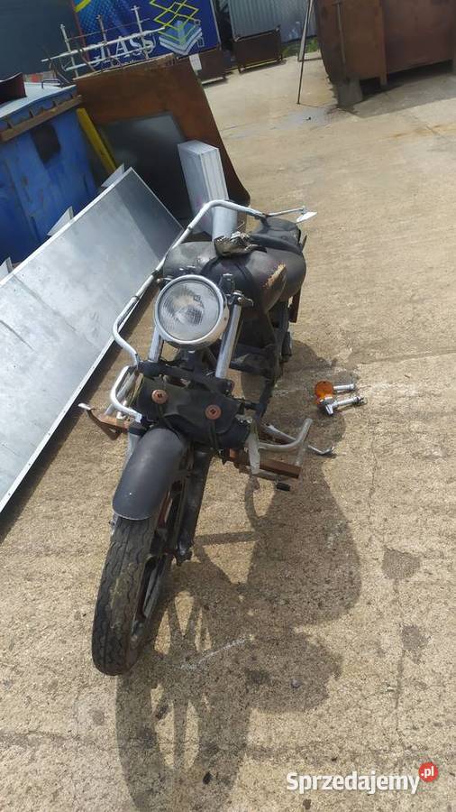 Motocykl Czoper do remontu Gołowierzchy