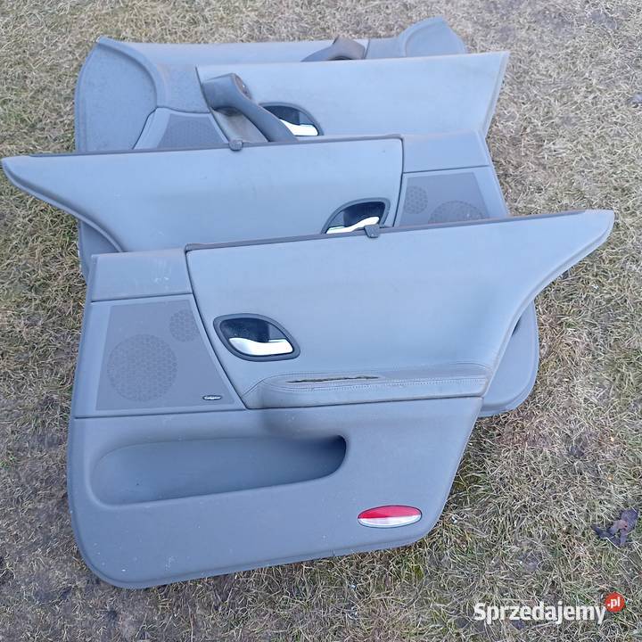 Komplet boczków skórzanych Cabase Renault Laguna Czajków