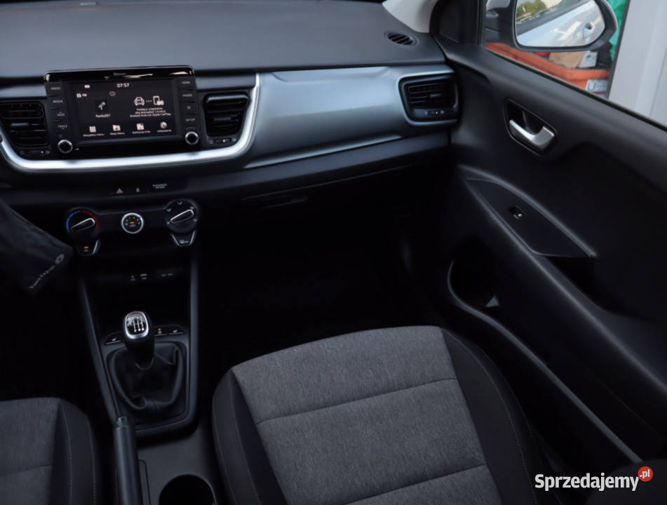 Kia Stonic 10 TGDI kamera cofania