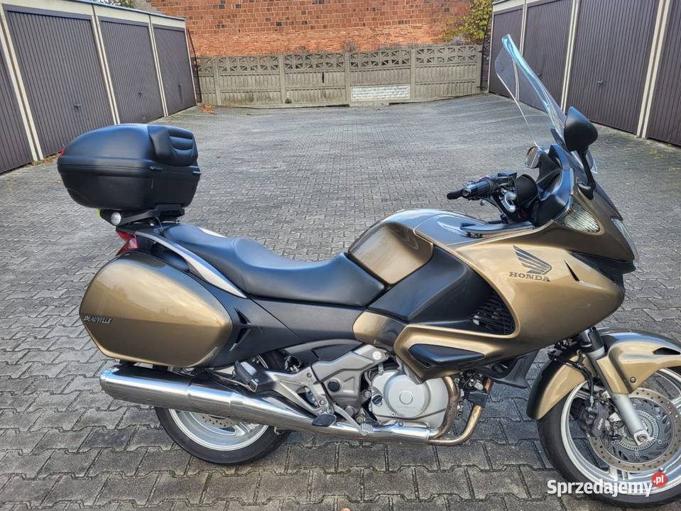 Sprzedam NTV 700 z ABS bez wkladu motocyklisty Wieluń
