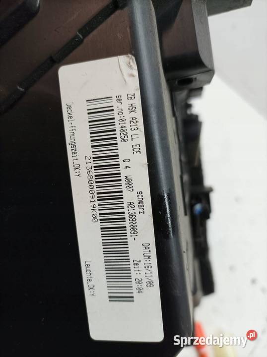 SCHOWEK PRAWY PASAŻERA EUROPA DESKI MercedesBenz