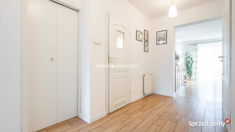 sprzedaży domu bliźniaka 1525m2 Kraków