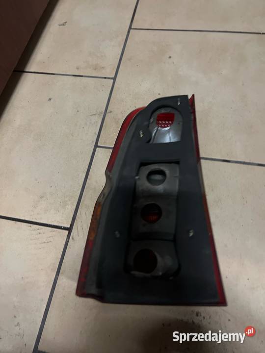 Lampa tyl prawa ford escort kombi osobowe Margonin sprzedam