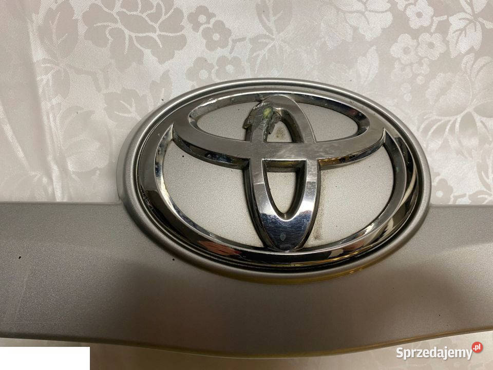 TOYOTA VERSO BLENDA KLAPY TYLNEJ LISTWA Karoseria Kozubszczyzna sprzedam