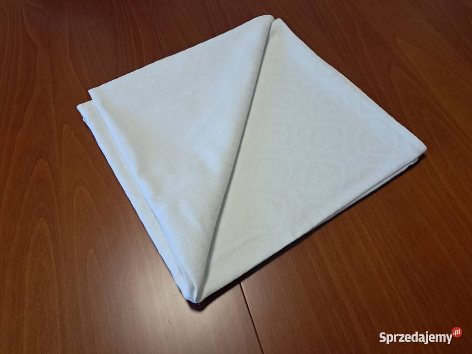 Obrus biały bawełniany 144 x 136 do sprzedania Kraków