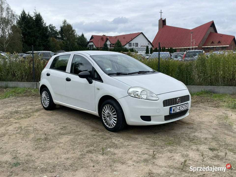 Fiat Punto 2009r 14 Benzyna 78 TanioZapraszamy Rok produkcji 2009 Warszawa
