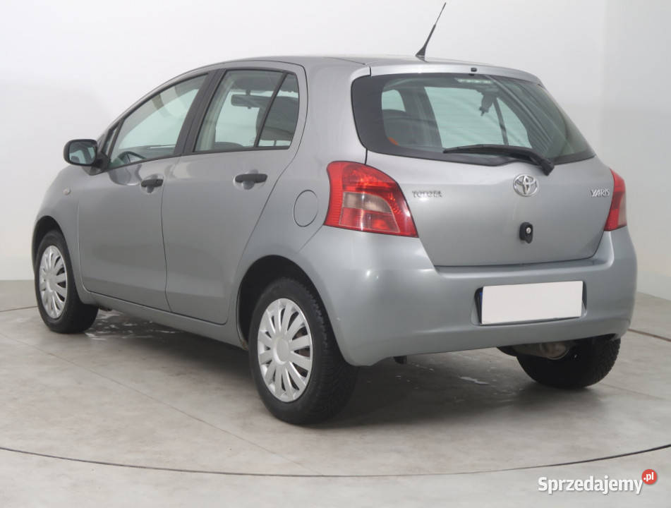 Toyota Yaris 10 VVTi manualna Bielany Wrocławskie