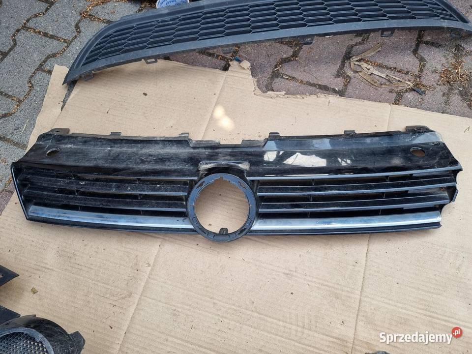 GRILL ATRAPA VW POLO V 6R0 6C0853651K 6C0853653F osobowe wielkopolskie