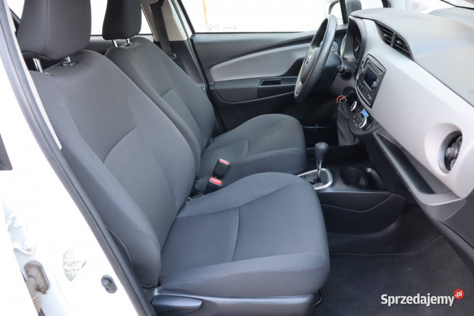 Toyota Yaris 15 Hybrid centralny zamek śląskie Zabrze