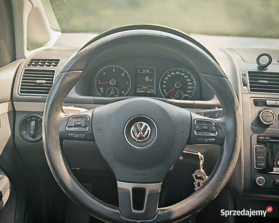 VW Touran navipanorama sam parkuje mocno czujnik deszczu dolnośląskie Kudowa-Zdrój