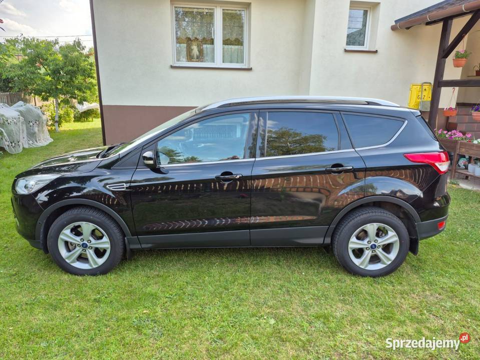 Czarny Ford Kuga 2014 opony zimoweletnie Rudnik nad Sanem