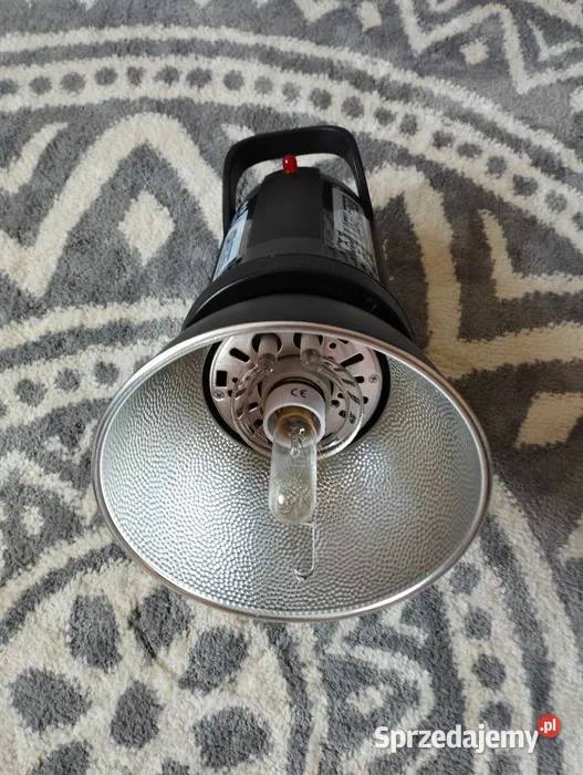 Lampa Fotograficzna Quantuum UP 200 Nysa