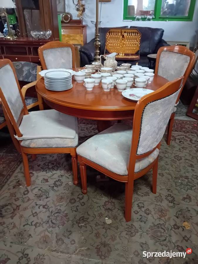 Stół z krzeslami Tarnogród