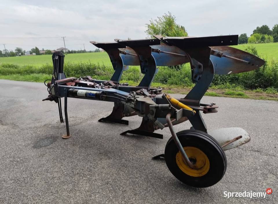 Sprzedam pług overum 3 skibowy w stanie Rolnictwo Żychlin