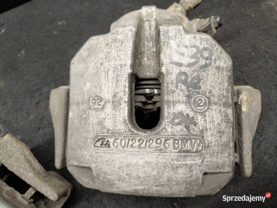 Bmw e39 benzyna m52 zaciski hamulcowe przód lewy łódzkie Aleksandrów Łódzki