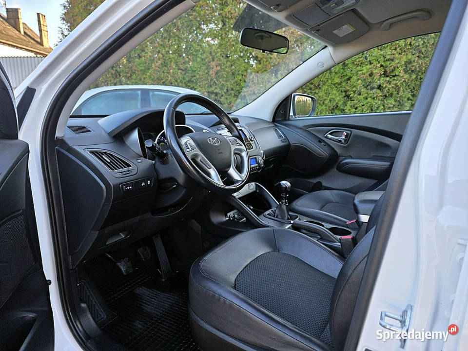 Hyundai ix35 serwis ASO hak Irej 2013 aluminiowe felgi
