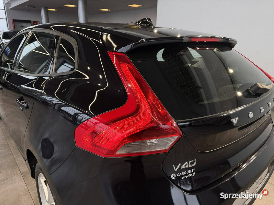 Volvo V40 16 D2 114 M6 2014 r alufelgi NAVI Myślenice