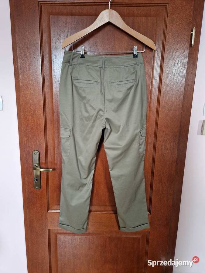 Nowe oliwkowe damskie spodnie cargo bojówki Bibice