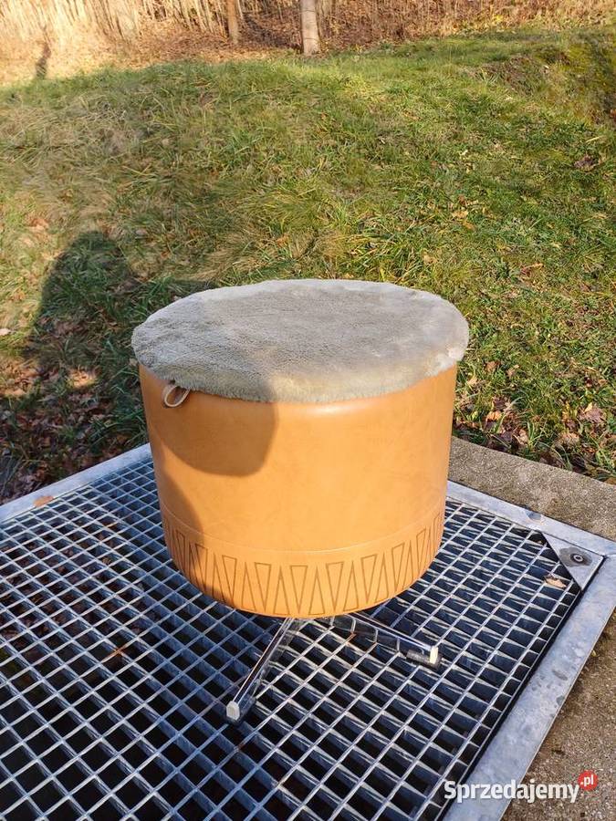 Retro pufa obrotowa skórkowa z 1972 roku Lubań