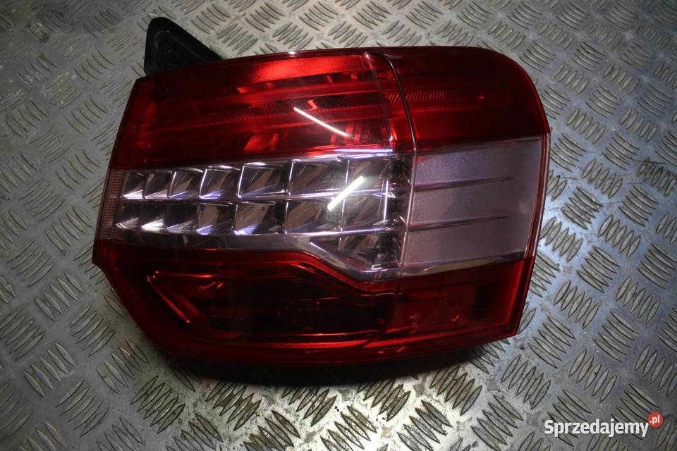 LAMPA PRAWY TYŁ CITROEN C5 III X7
