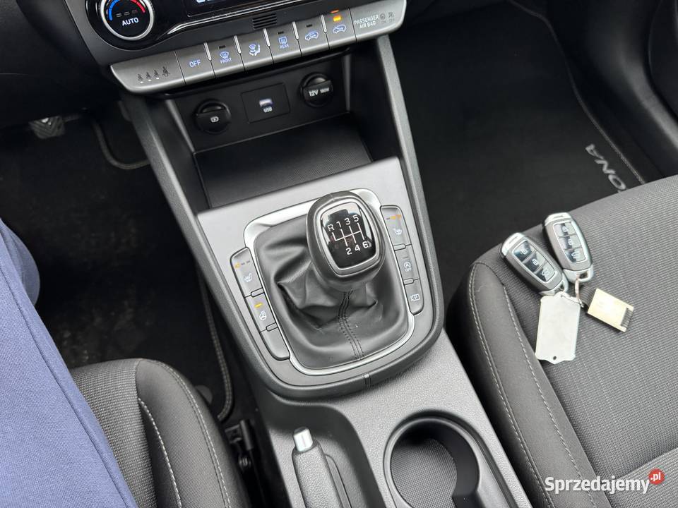 Hyundai Kona BENZYNA Klimatronik Nawigacja przyciemniane szyby Konin