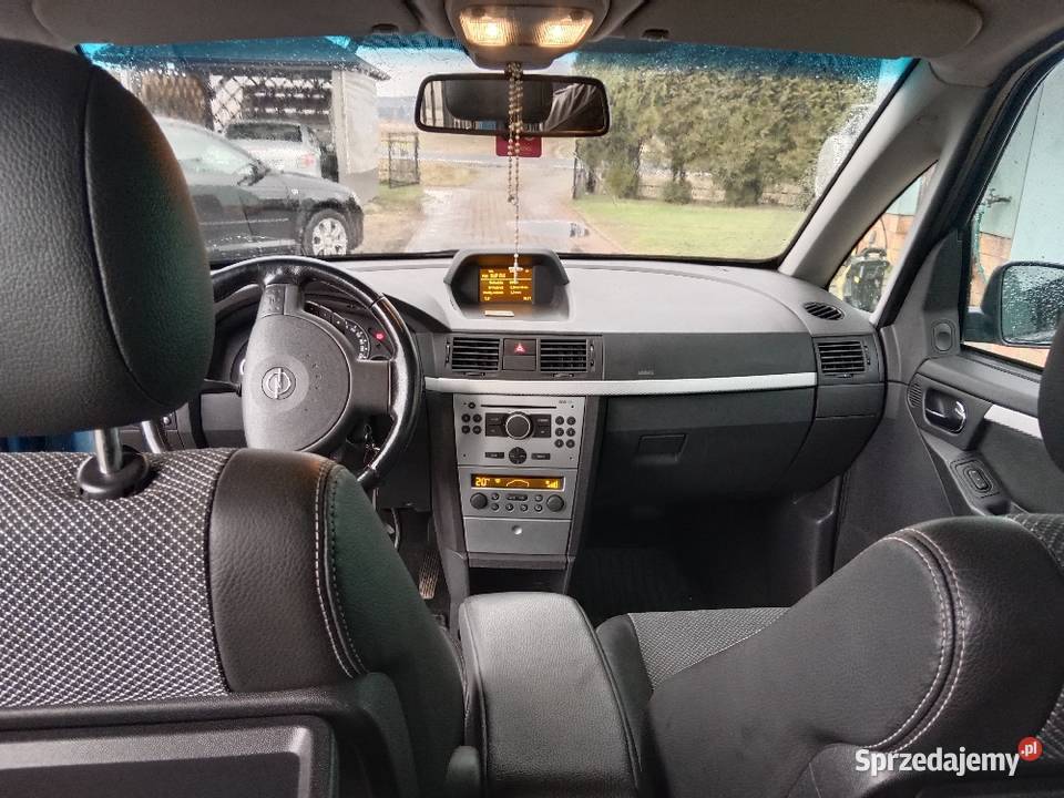 Opel Meriva benzyna automat bogata wersja przyciemniane szyby podkarpackie