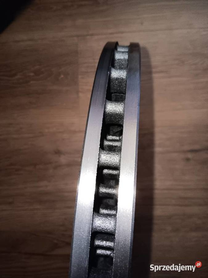 KOMPLET TARCZ PRZEDNICH CHRYSLER T C Układ hamulcowy wielkopolskie Kawnice sprzedam