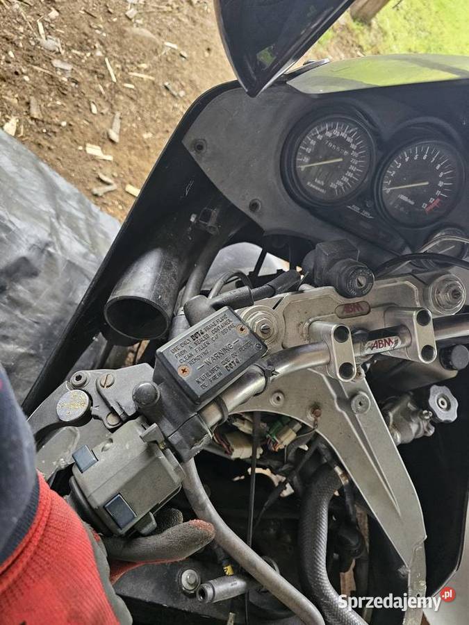 Kawasaki ZZR 1100 czasza szyba kierunkowskaz