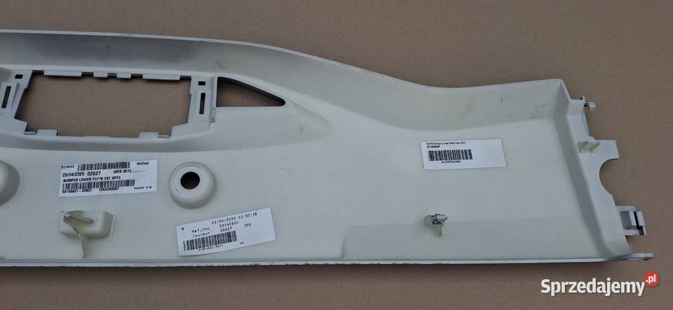 RENAULT GAMA T EVO NAKŁADKA ŚRODEK ZDERZAKA ciężarowe Bieleń