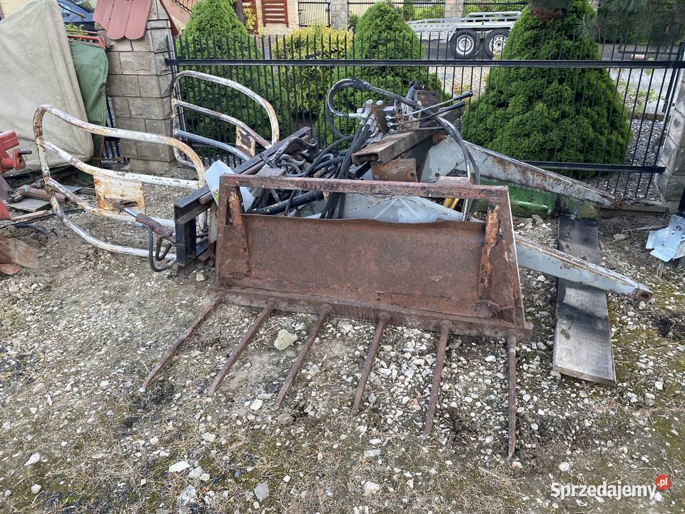 Tur 3 sekcyjny Ursus C330 chwytak do bel i widły Osprzęt roboczy Lubcza