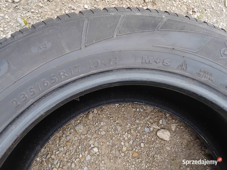 Opony zimowe 23565 R17 235 Janów Lubelski