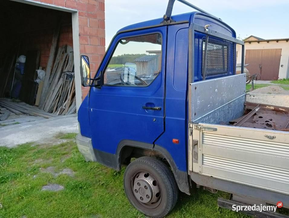 Sprzedam Nissan Trade samochód Dostawczy Kieruzele